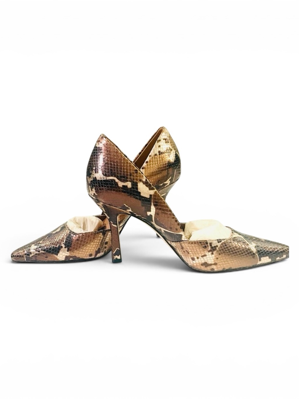Donald Pliner padded almond toe slip on copper snakeskin pumps - size 6.5